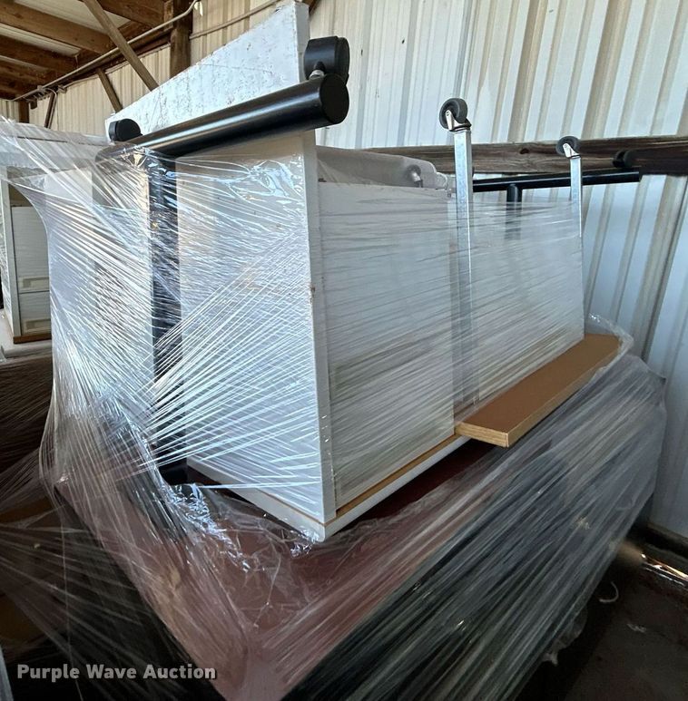 image for item OM9063 Office Furniture