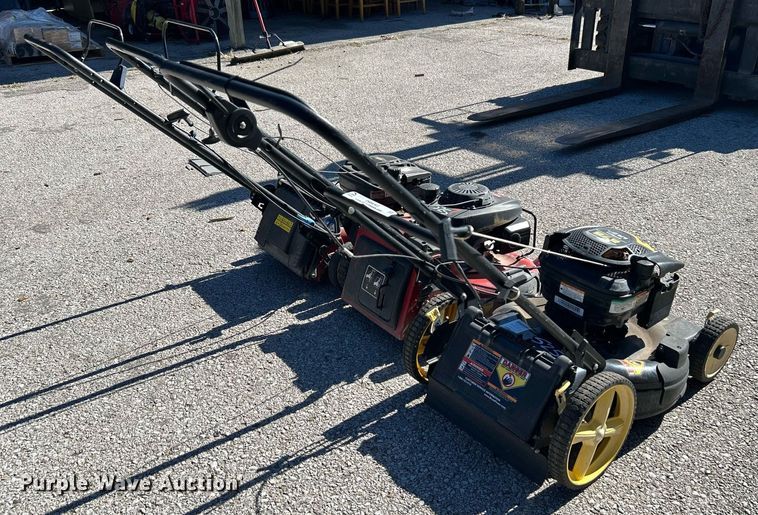 image for item OM9064 (3) lawn mowers