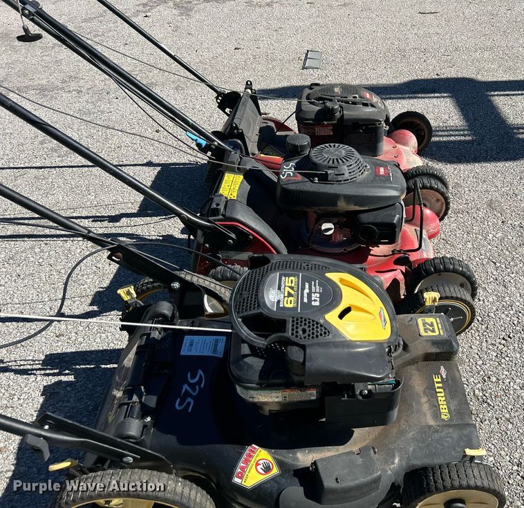 image for item OM9064 (3) lawn mowers