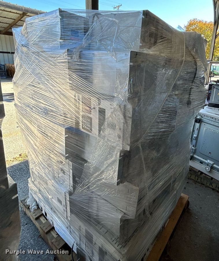 image for item OM9066 Approximately (50) 170 controllers