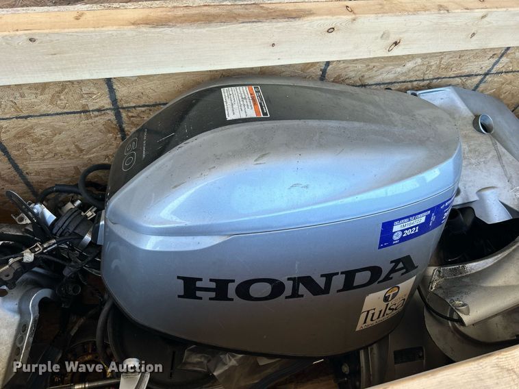 image for item OM9068 2015 Honda  outboard engine