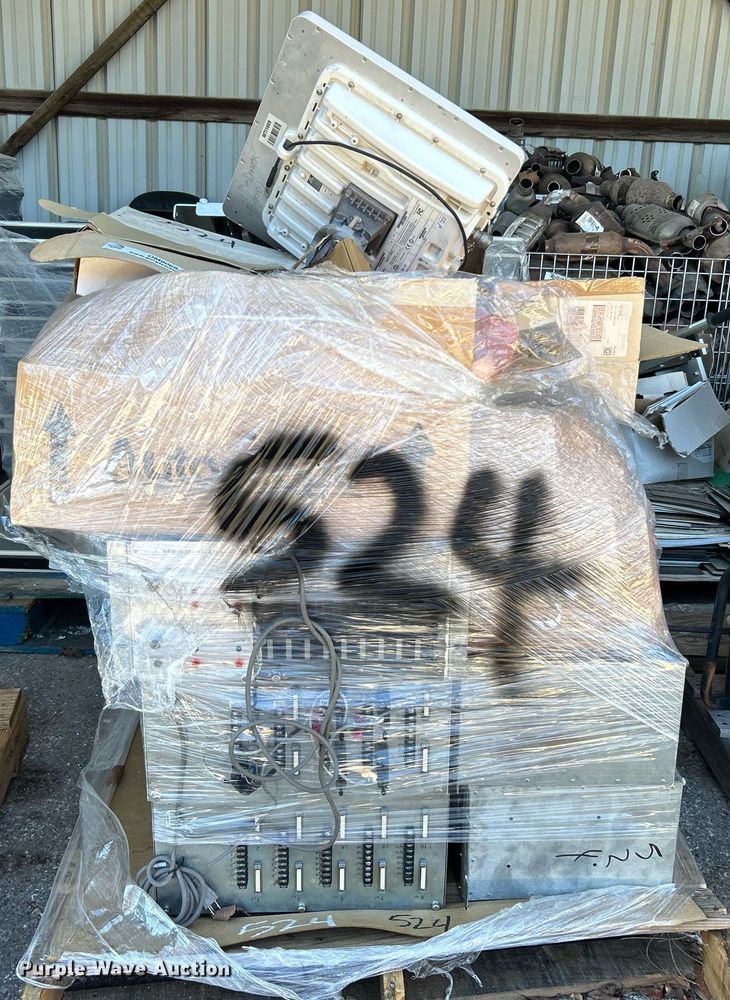 image for item OM9069 Electrical equipment