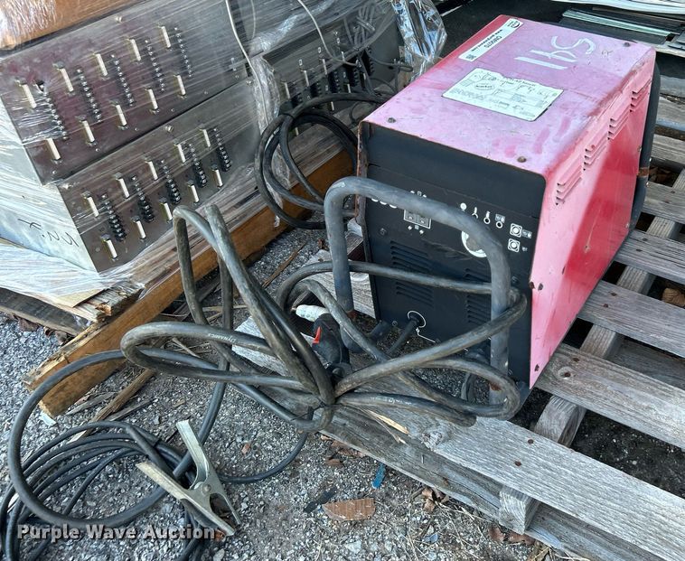 image for item OM9070 PHC-42 plasma cutter