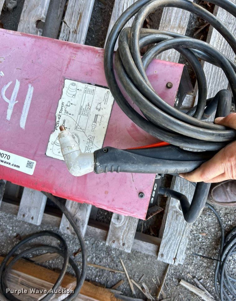 image for item OM9070 PHC-42 plasma cutter