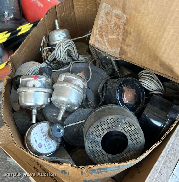 image for item OM9074 Meter parts