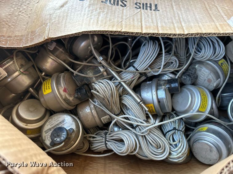 image for item OM9074 Meter parts