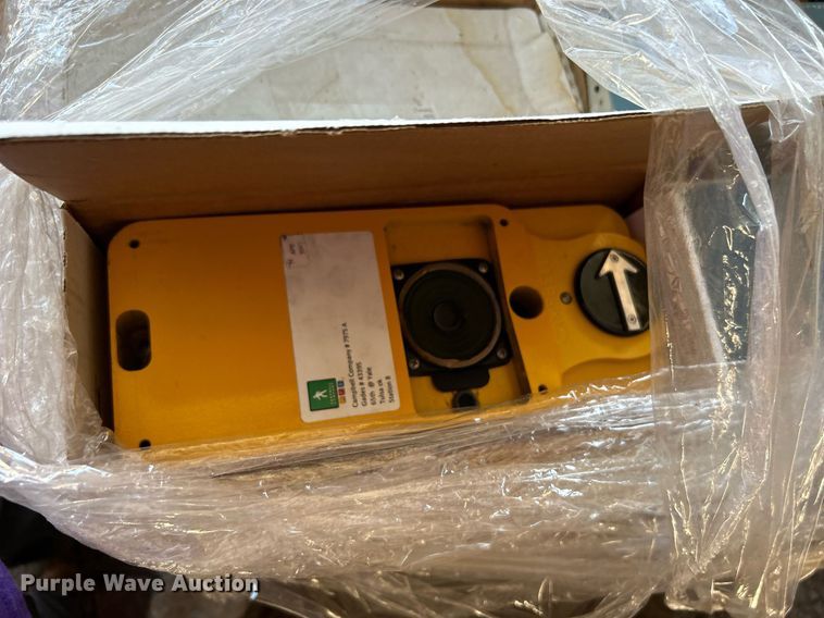 image for item OM9075 Road safety equipment