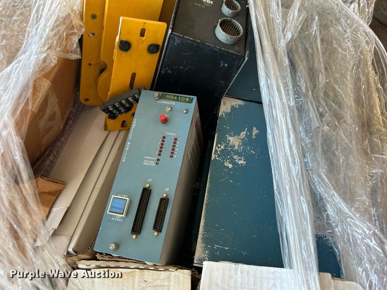 image for item OM9075 Road safety equipment