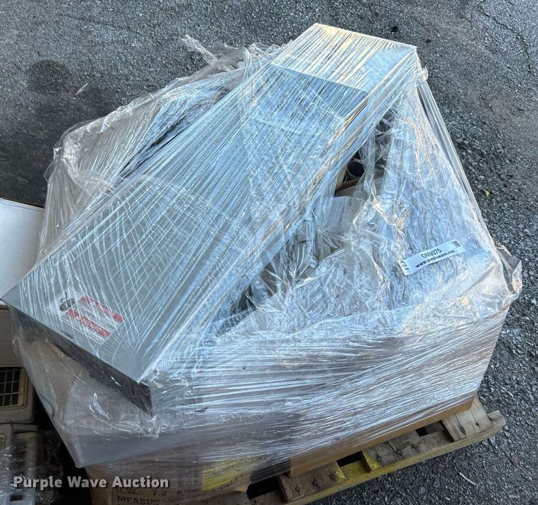 image for item OM9075 Road safety equipment