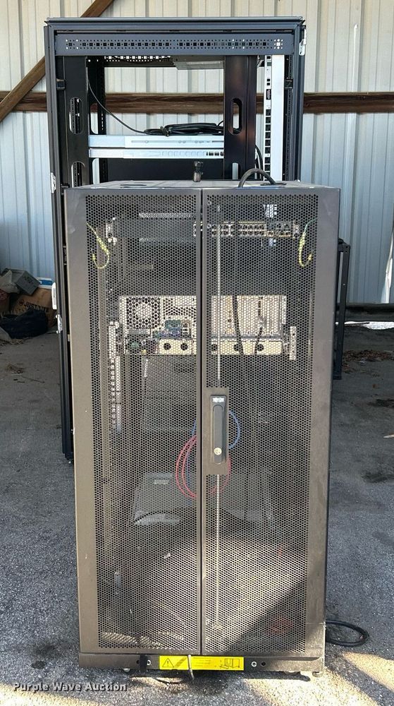 image for item OM9077 Server racks