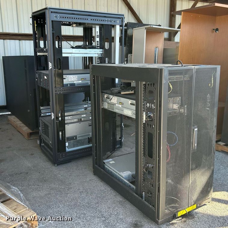 image for item OM9077 Server racks