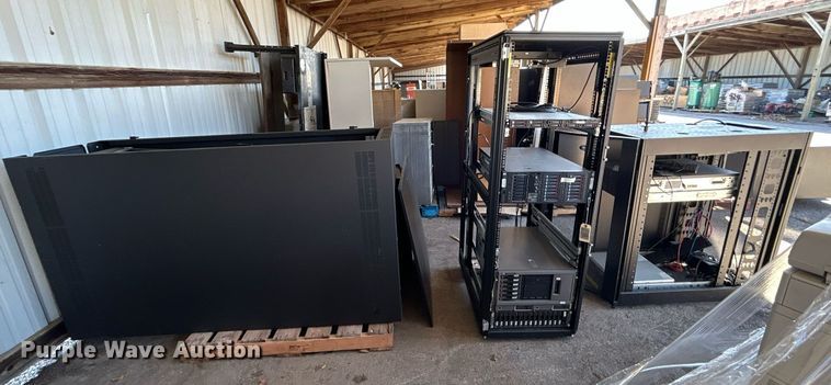 image for item OM9077 Server racks