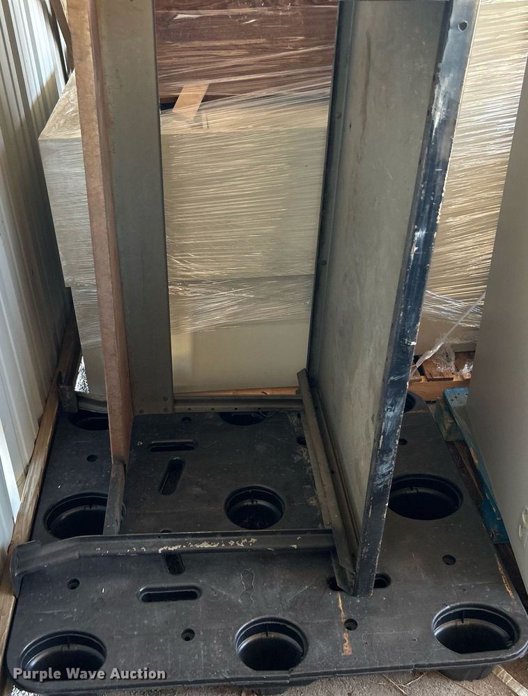 image for item OM9078 Office furniture