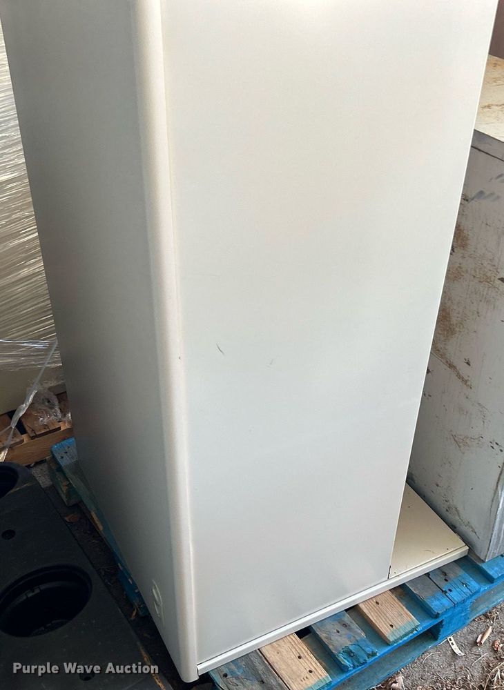 image for item OM9078 Office furniture