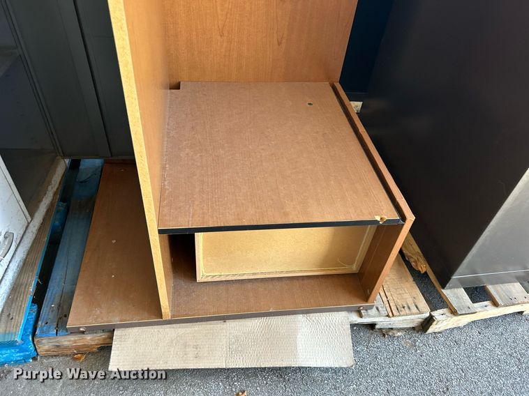 image for item OM9078 Office furniture