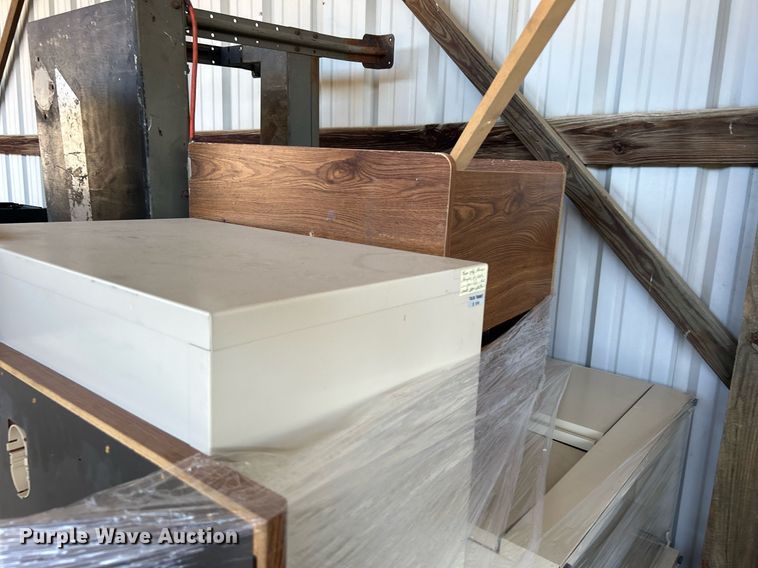 image for item OM9078 Office furniture