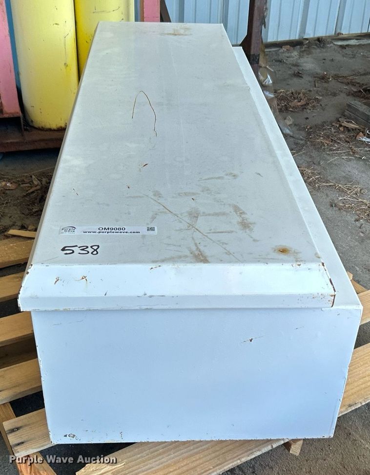 image for item OM9080 Toolbox