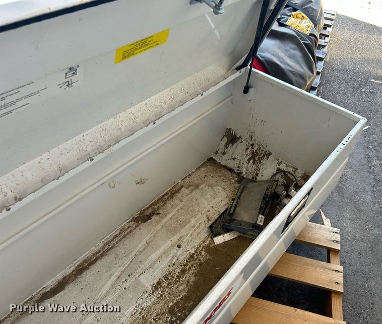 image for item OM9080 Toolbox