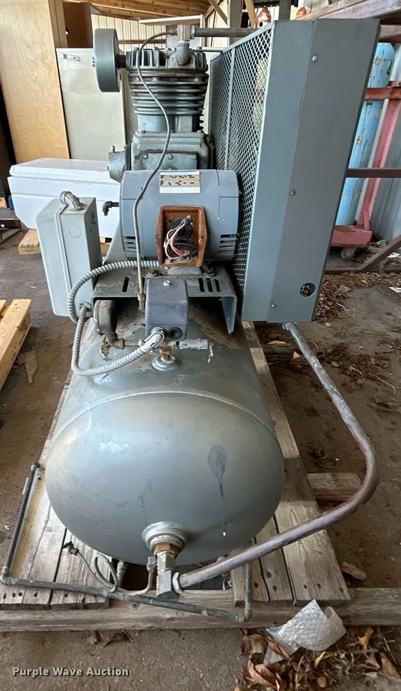 image for item OM9081 Sayler Bell  air compressor