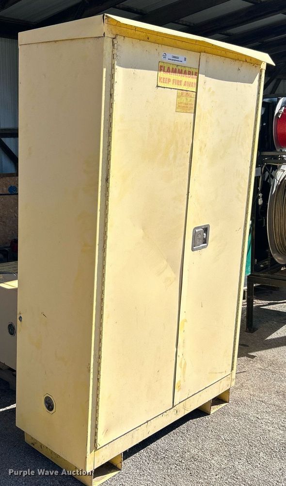 image for item OM9083 (2) flammable storage cabinets