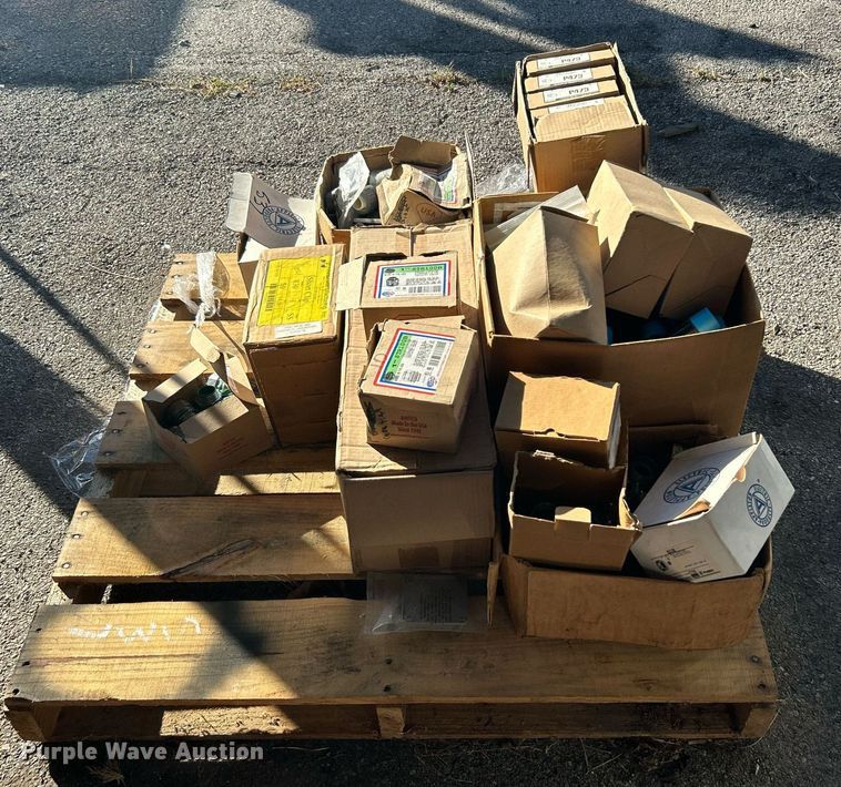 image for item OM9101 Electrical supplies