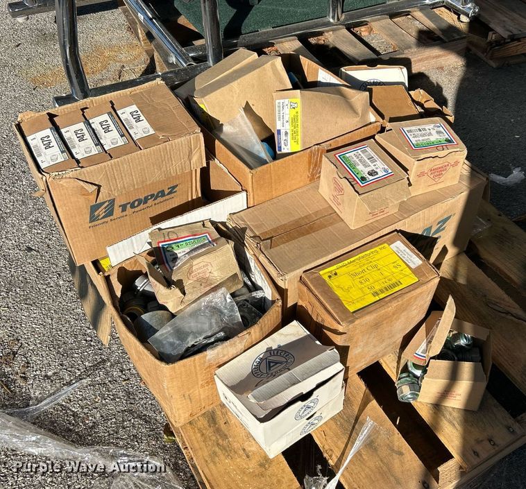 image for item OM9101 Electrical supplies