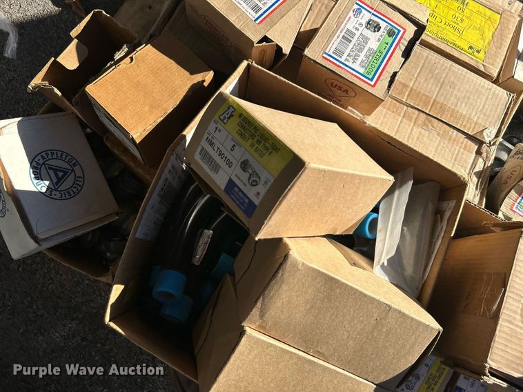 image for item OM9101 Electrical supplies