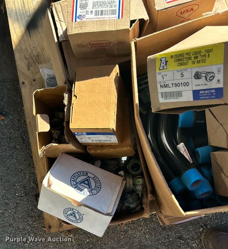 image for item OM9101 Electrical supplies