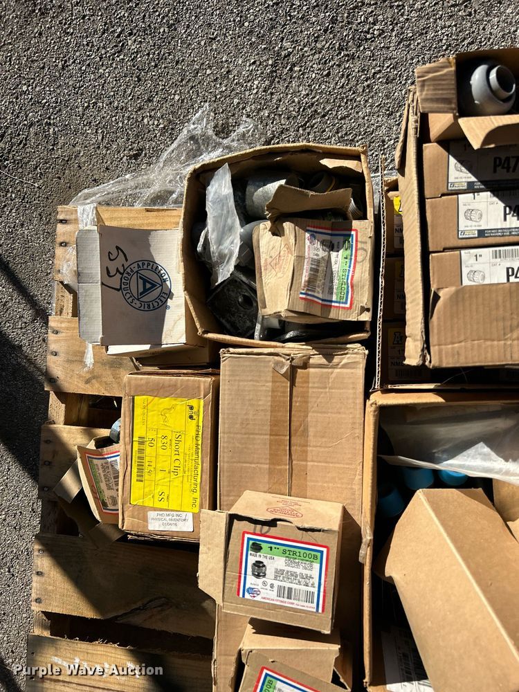 image for item OM9101 Electrical supplies