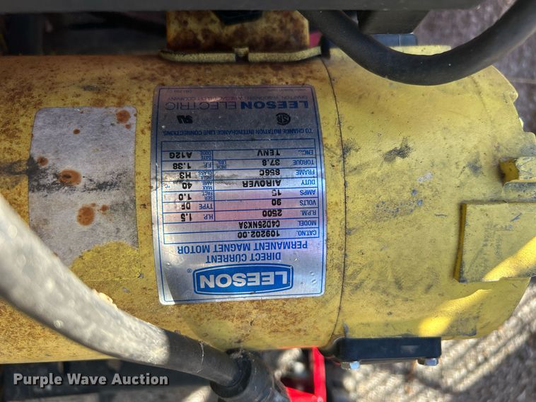 image for item OM9102 (3) Super Vac 724G4-H fans and Tempest Power Blower