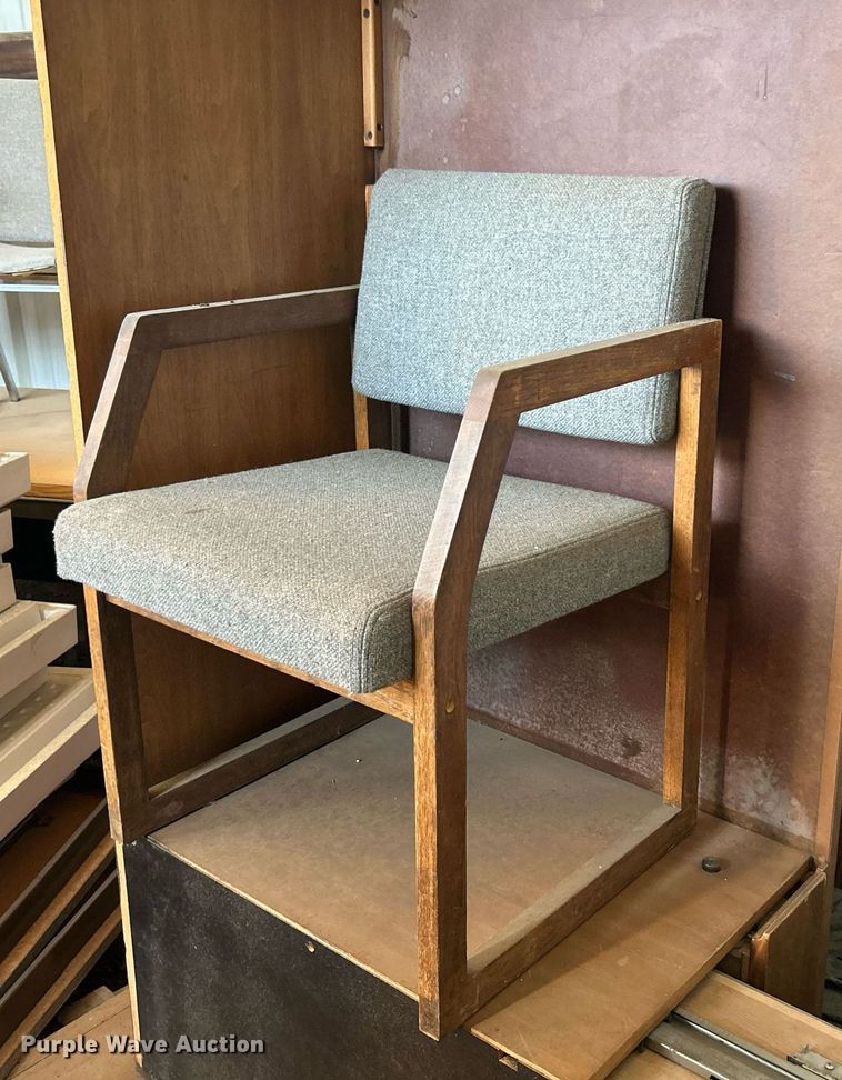 image for item OM9105 Office furniture