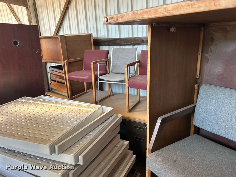 image for item OM9105 Office furniture