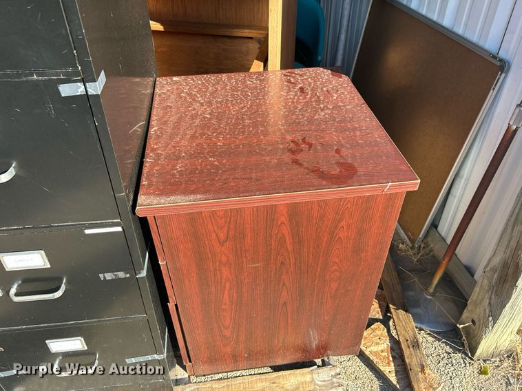 image for item OM9105 Office furniture