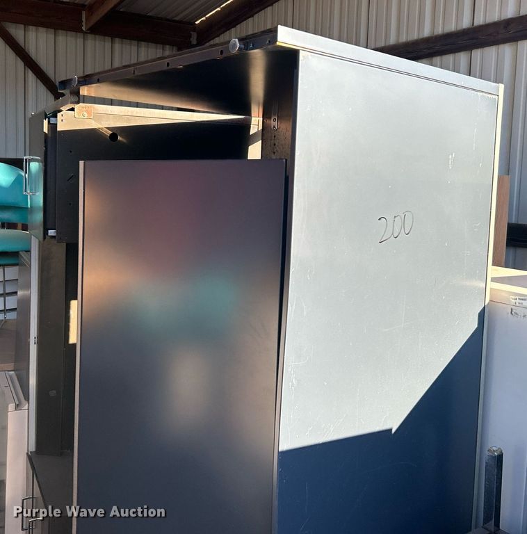 image for item OM9105 Office furniture