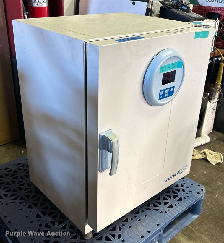 image for item OM9109 VWR Overnfaie laboratory drying oven