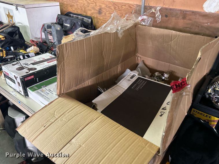 image for item OM9112 Delta bathroom fixtures