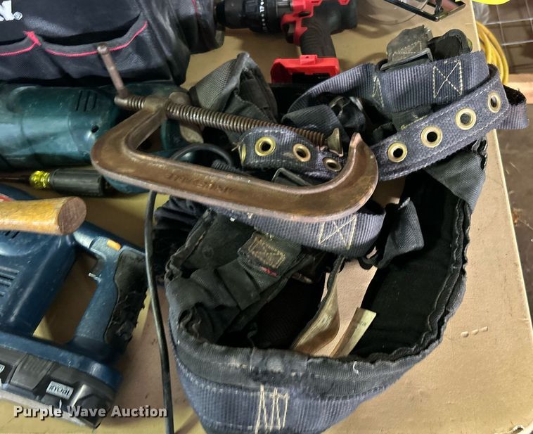 image for item OM9113 Tools