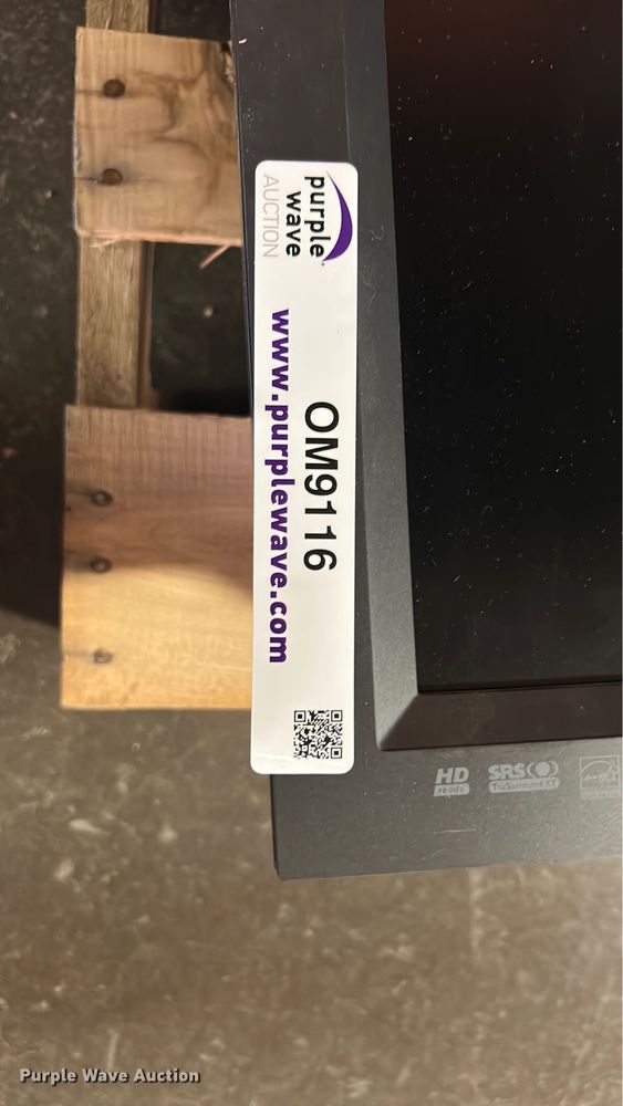 image for item OM9114 (2) TVs