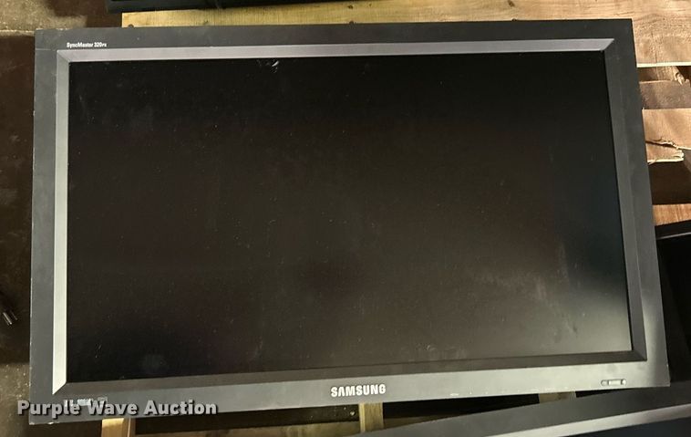 image for item OM9114 (2) TVs