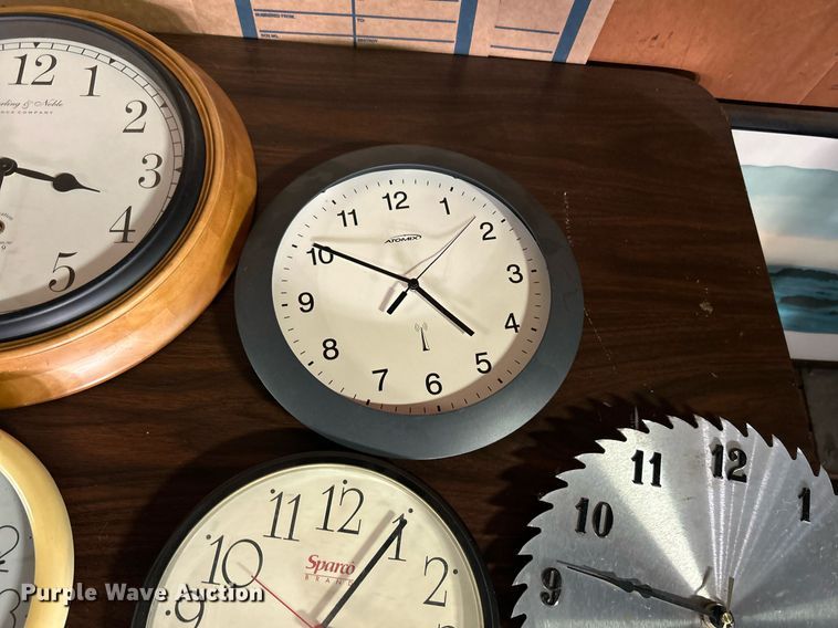 image for item OM9115 Wall clocks