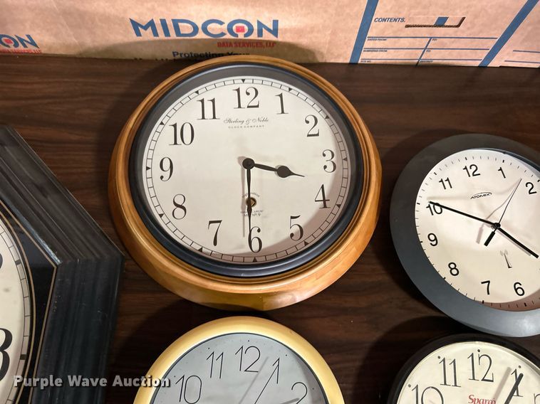 image for item OM9115 Wall clocks