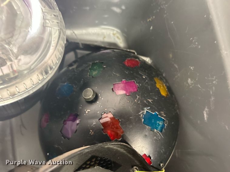 image for item OM9121 Lights