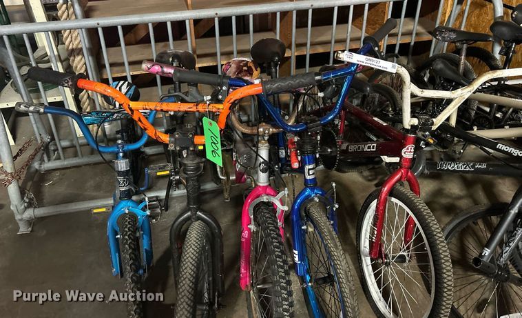 image for item OM9127 Approximately (9) bikes