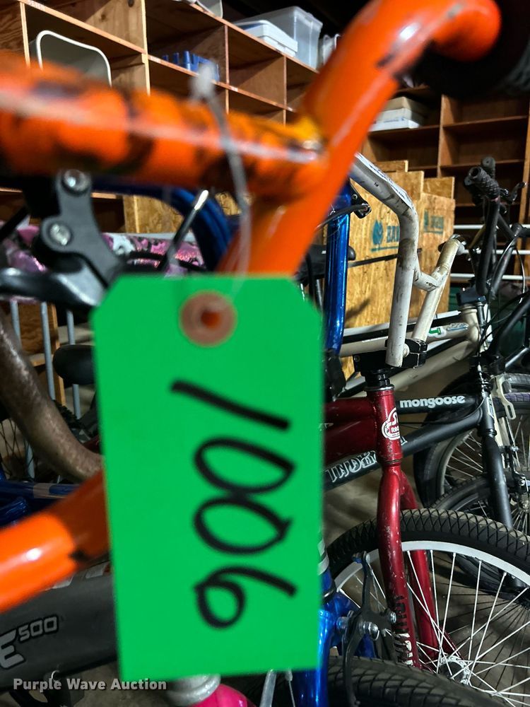 image for item OM9127 Approximately (9) bikes