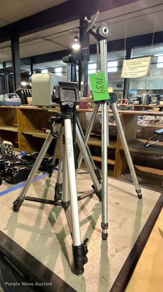 image for item OM9134 Photography equipment