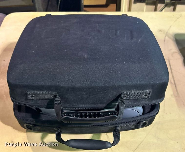 image for item OM9135 InFocus LP650 projector