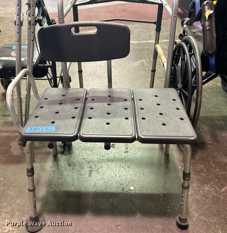 image for item OM9138 Medical supplies