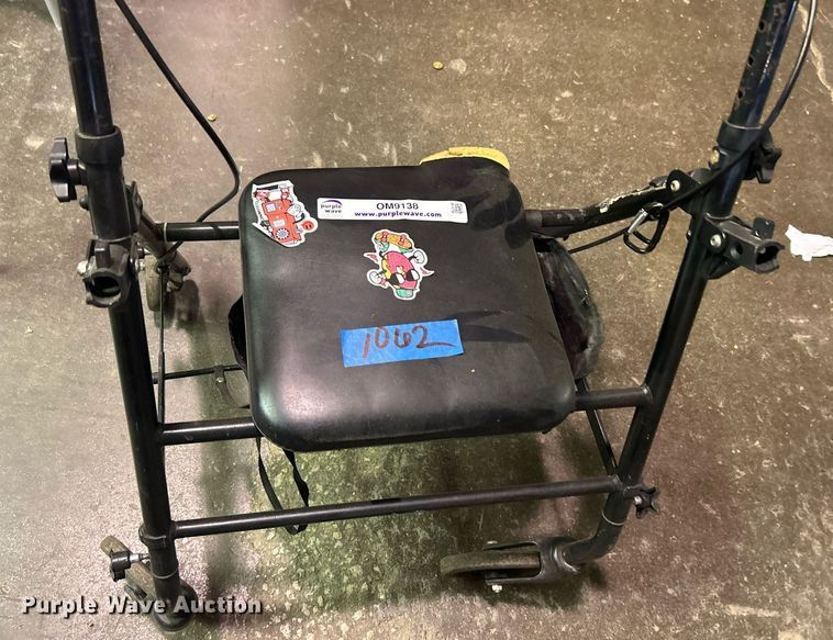 image for item OM9138 Medical supplies