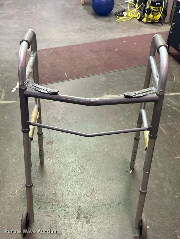 image for item OM9138 Medical supplies