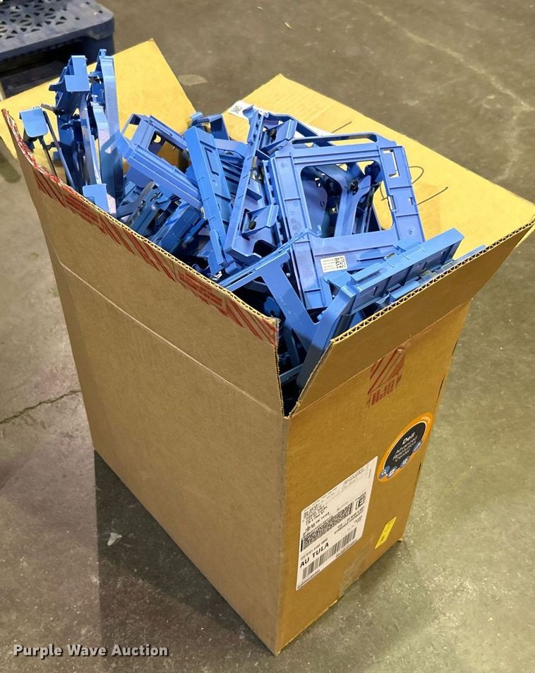 image for item OM9142 Hard drive caddies